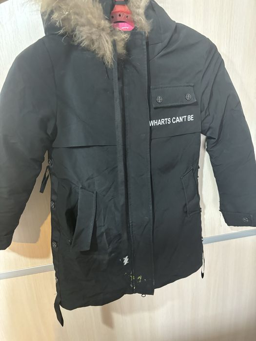 Продается куртка для девочки 128