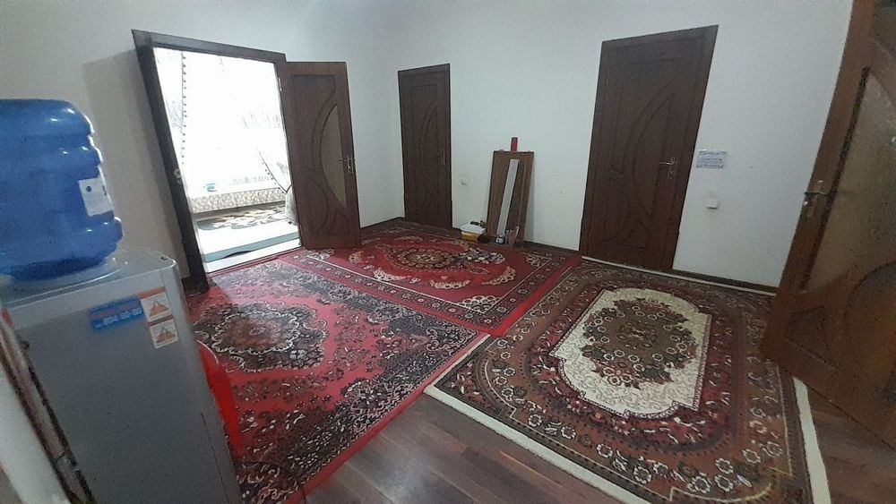 3 xonaly dom ijaraga beriladi