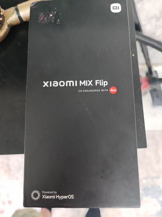 Продам смартфон xiaomi mix flip