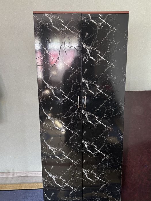 Шкаф прочный для вещей