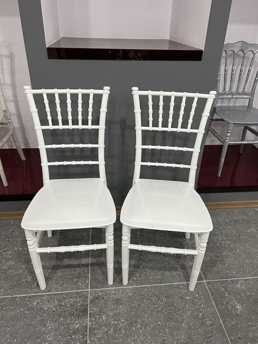 ‼️Vand scaune evenimente chiavari ‼️PROMOTIE41