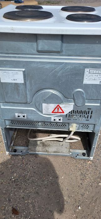 Продается электро плита Bosch