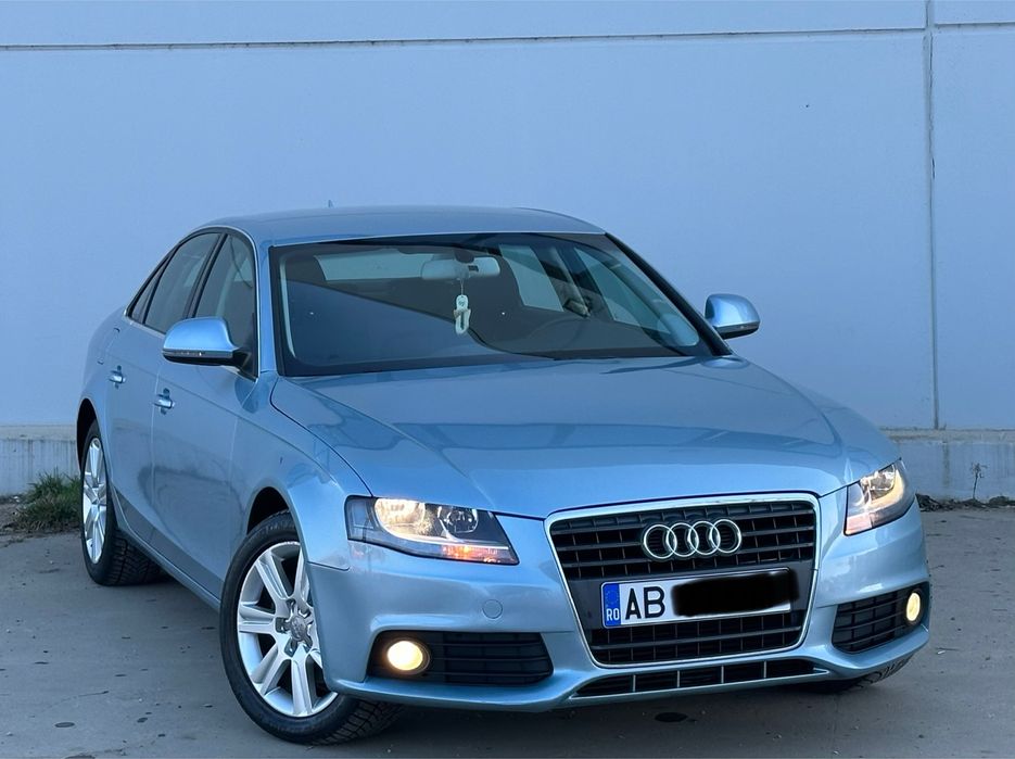 Audi A4 B8 SLine Berlina 2.0 TDI 143 CP 2009 6+1 Trepte IMPECABILĂ