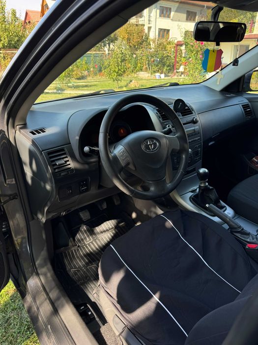 TOYOTA Corolla 2010 — imagine 4