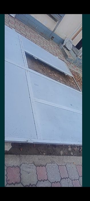 Дарвоза сотилади