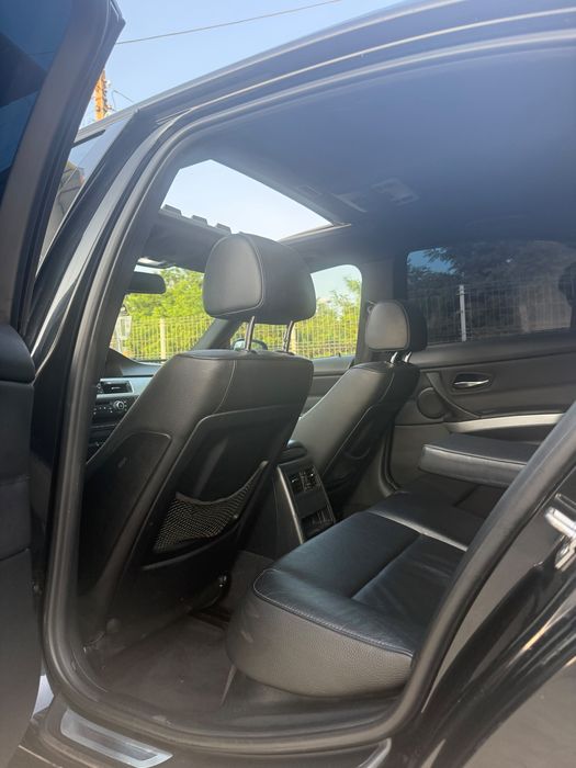 Bmw E 90 Facelift M pachet 184 cai 2011