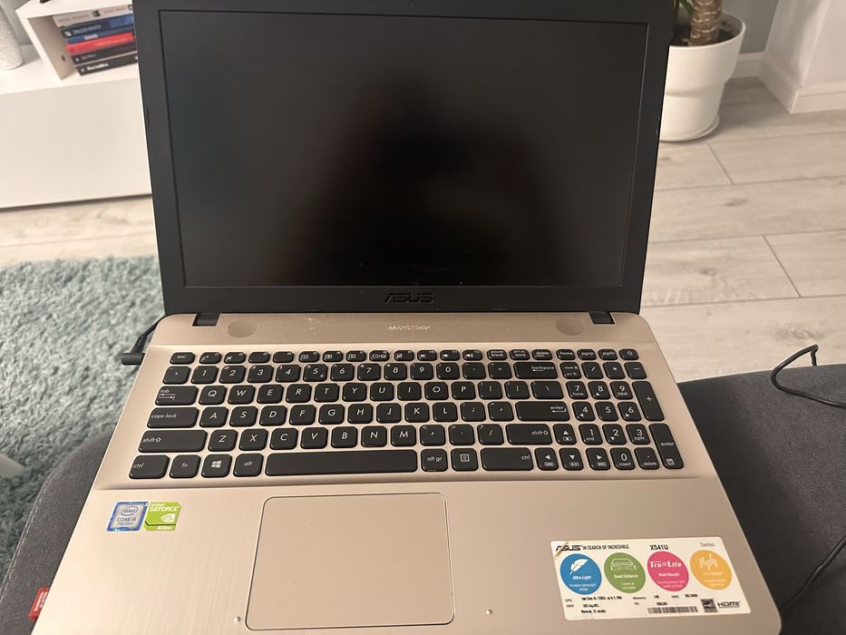 Laptop ASUS X541U – i5, 1TB, 4GB RAM