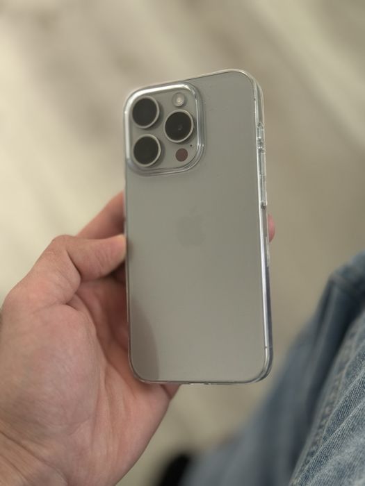 Продам iPhone 15 PRO 256 gb