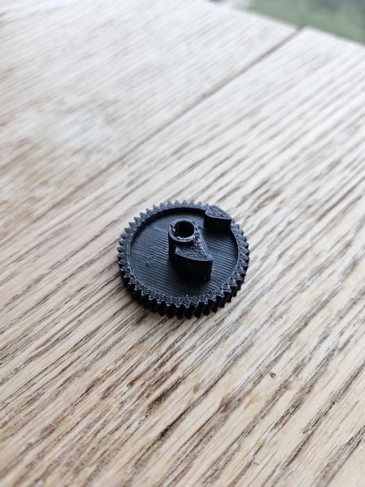 Шестерня багажника Volkswagen Polo