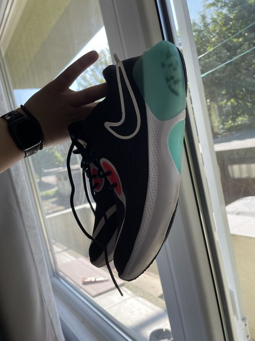 Nike маратонки joyride run
