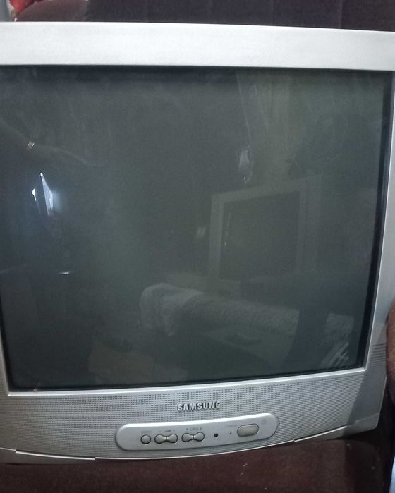 Продавам 6 броя Телевизори