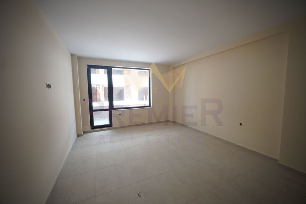 Продава се Двустаен апартамент в Поморие - 70 кв.м за 1464 €/кв.м - Снимка #1