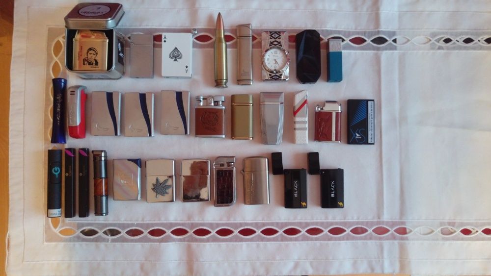 Colectie de brichete diferite firme