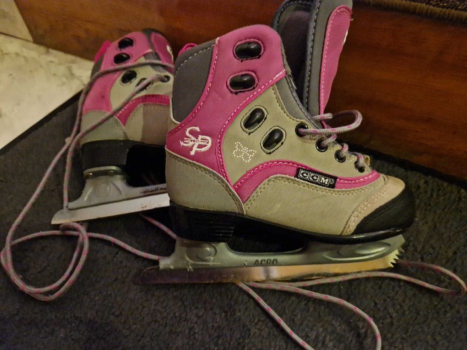 vand patine gheata pentru fete marimea 31