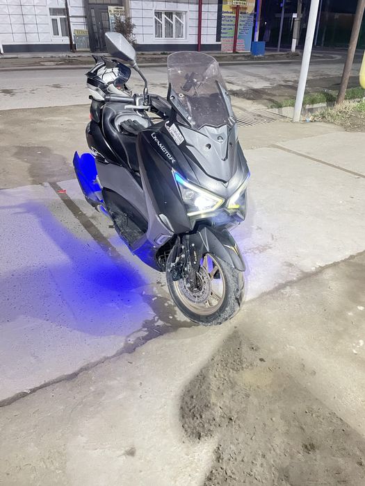 LI YA Z Maks сатылады