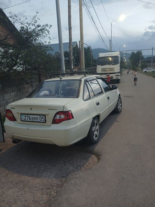Nexia  Daewoo 2012