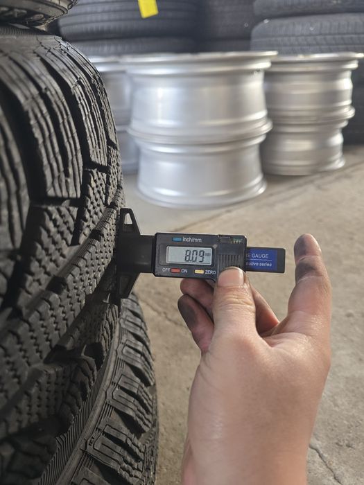 4 Броя 215/60/17 Semperit 2x8,2mm 2x8mm