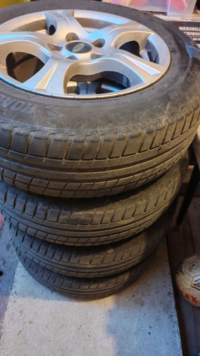 Vând 4 jante aliaj cu cauciucuri de vara 195/65/15