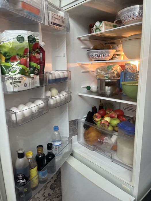 Продам холодильник