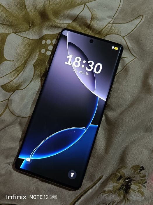 Продам телефон infinix note 40 pro 12/256