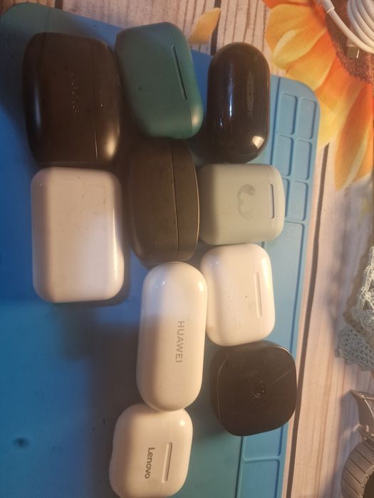 Lot casti,ceasuri smart etc