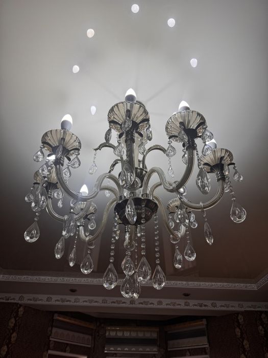 Люстра в Гостинную