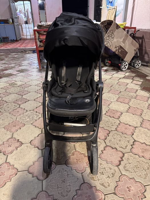 Коляска в хорошем состояний срочно