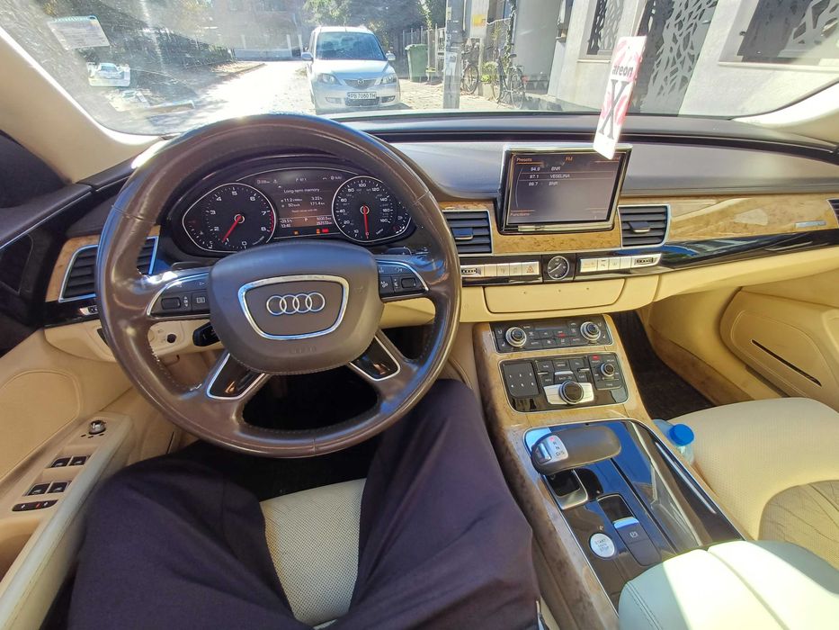Audi A8 long 2012