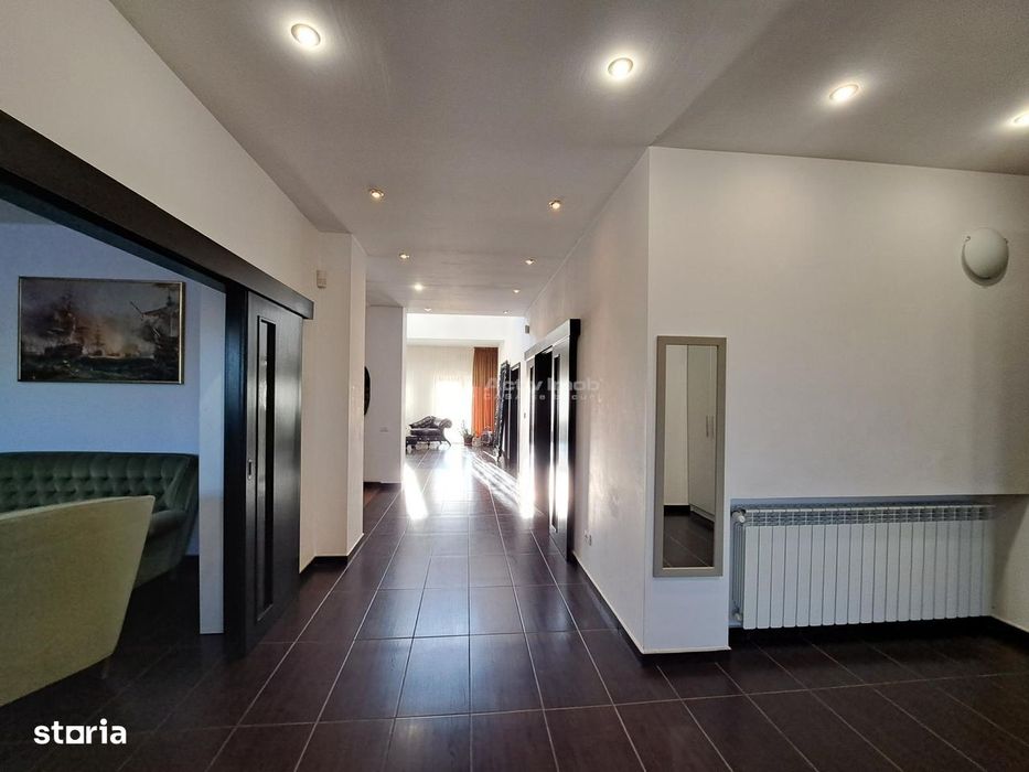 Casa cu piscina - Buftea - 8 camere - 4 bai - 620mp - 2500mp teren