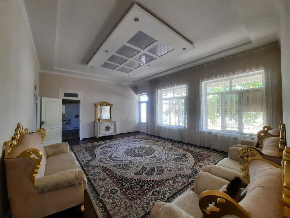 Uy sotiladi 8.4 sotix