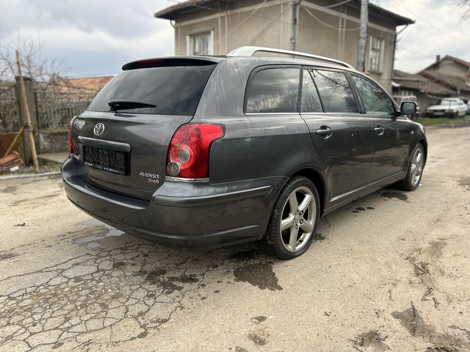 Тойота авенсис 2,2 д-кат 177кс на части/Toyota Avensis 2,2d-cat  177кс