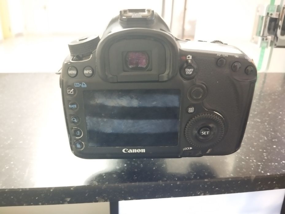 Fataparat Conon mark 3 70/200 obyektiv kamplekt sotiladi