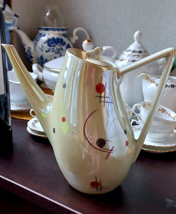 Български порцеланов чайник