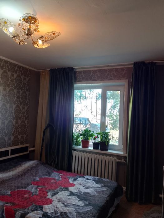 Продам 3х  комнатный квартиру