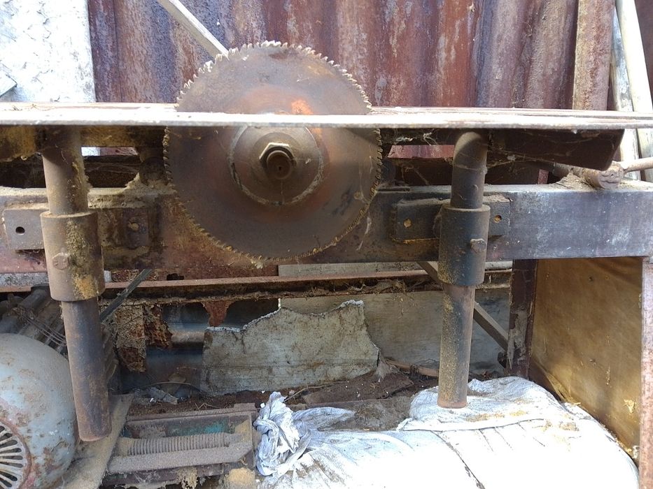 Абрихт и цинкуляр с двигател трифазен и ключ за включване