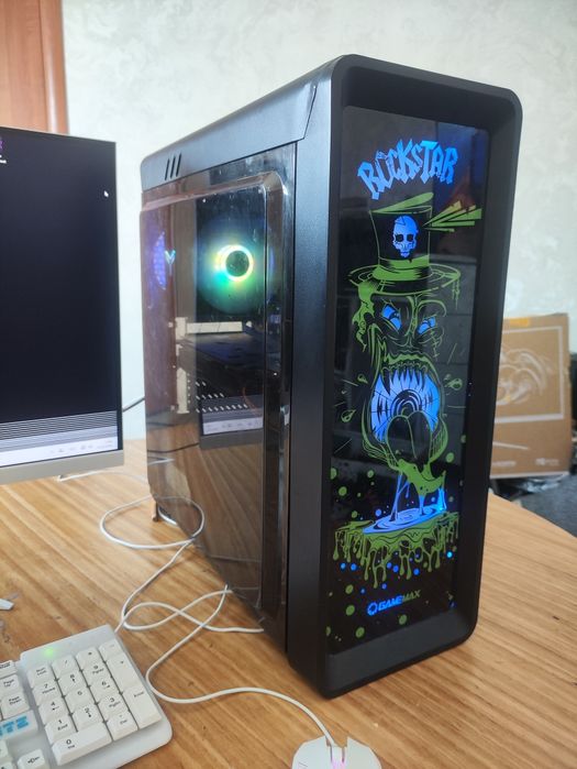 Продам компьютер в комплекте