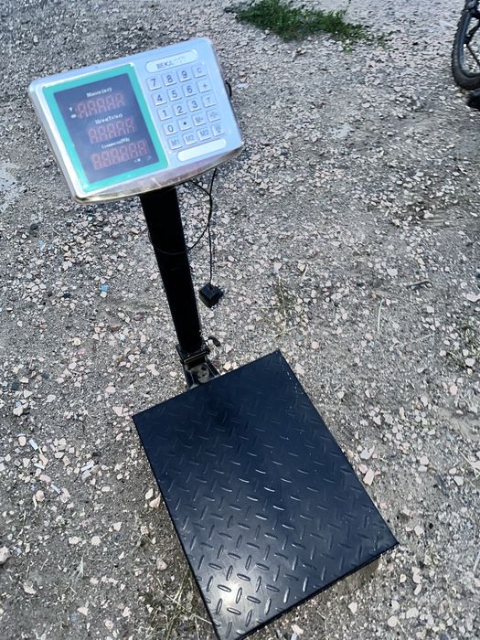 Продам весы напольные