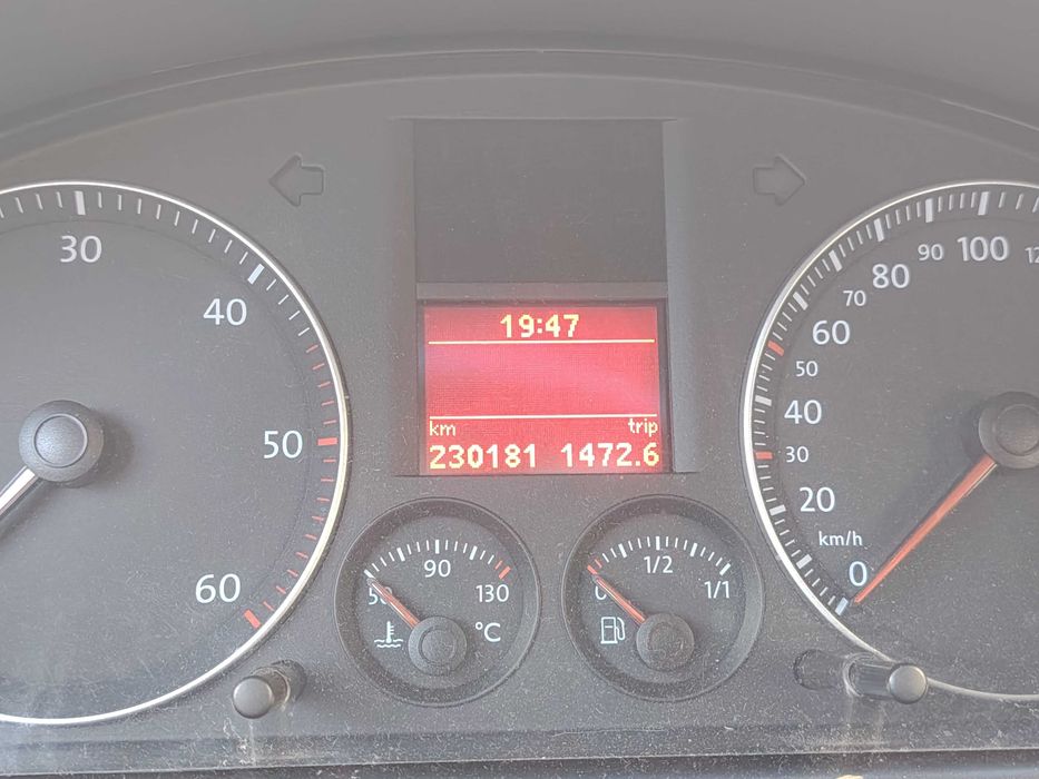 VOLKSWAGEN Touran 2005 — imagine 5