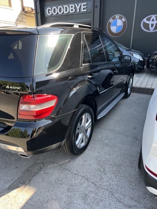 Продается авто Mercedes ML350