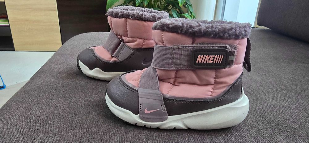 Водонепропускливи Детски обувки Nike номер 25