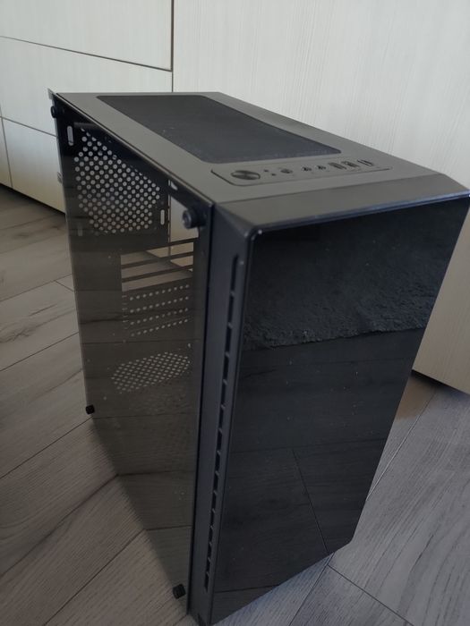 Carcasa PC Aqirys