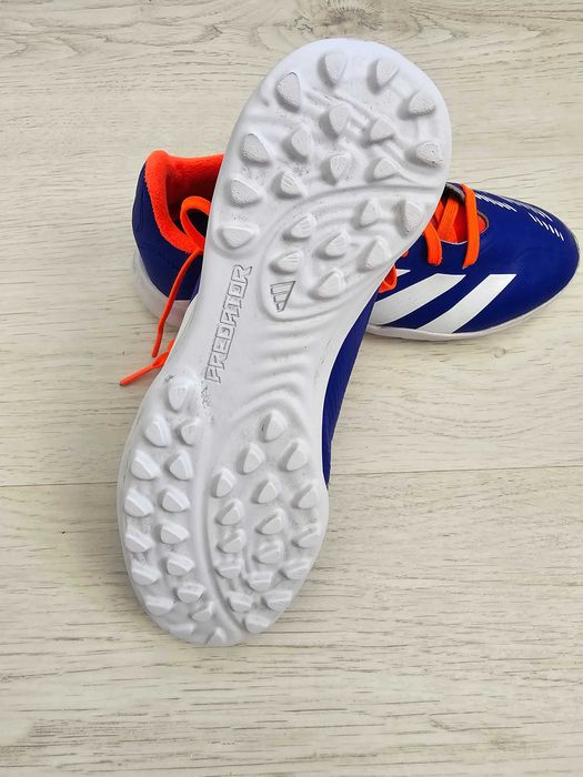 Детски обувки за футбол Adidas Predator
