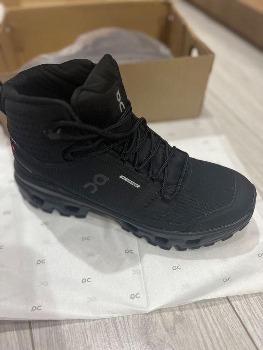 Кроссовки ON Cloudrock Mid WP черный