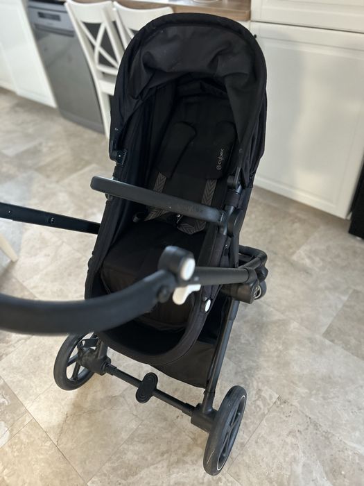 Carucior Cybex Eos basic 2 in 1 + adaptor carucior pentru scoica