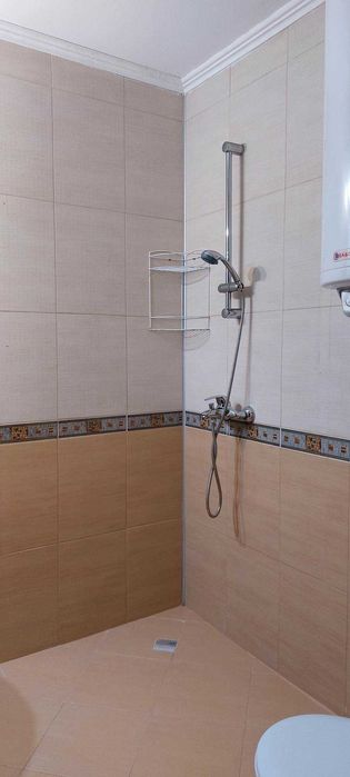 Дава се под наем Двустаен апартамент в Бургас, Възраждане - 68 кв.м за 306 € - Снимка #4