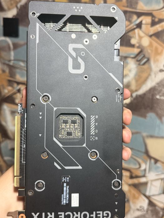 Видеокарта RTX Asus 4070 12GB Торг уместен