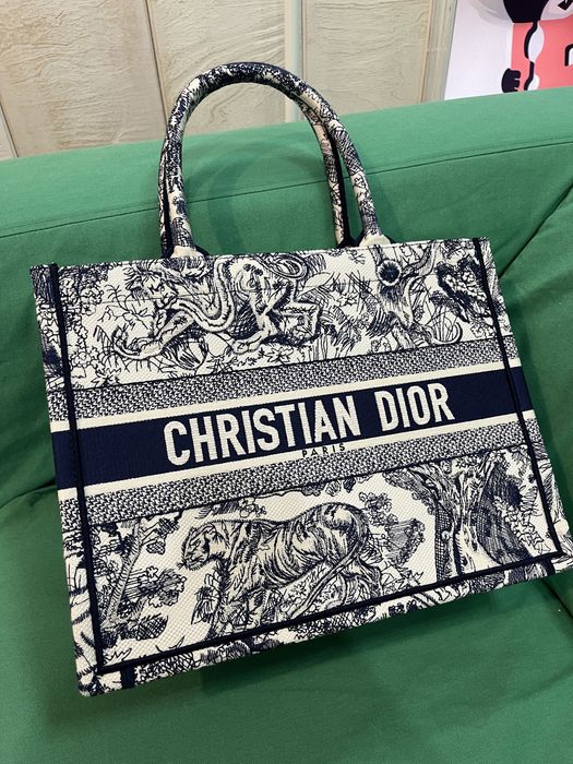 Dior Book Tote сумка