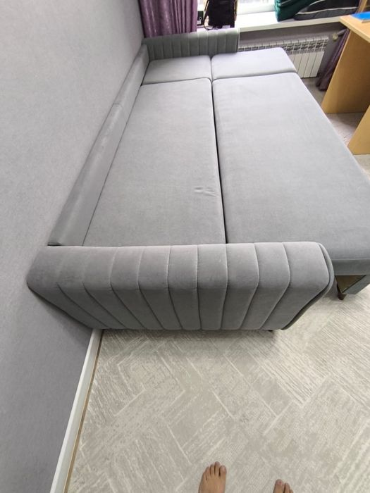 Срочно продам диван 3м