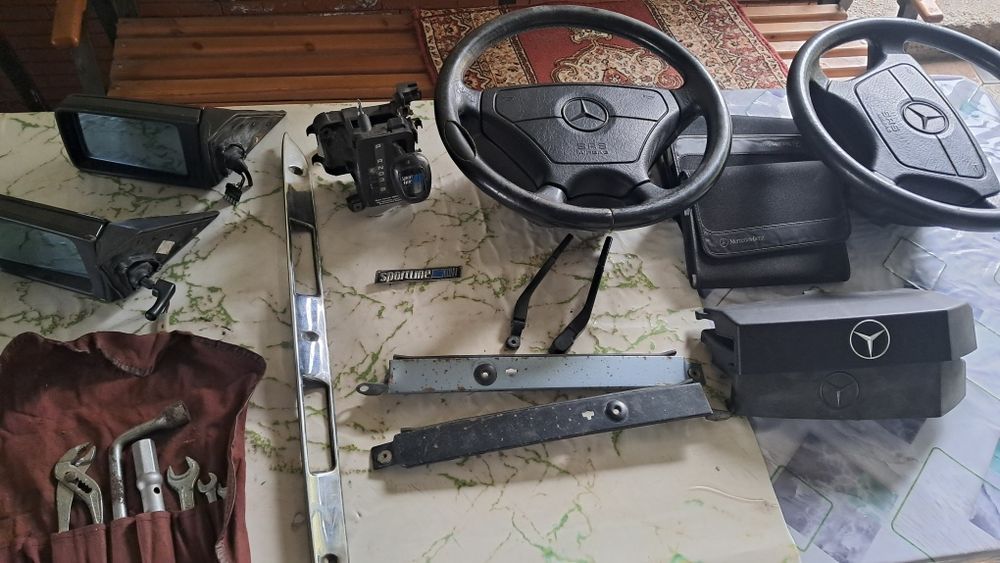 Мерседес.124 руль спортлаин.