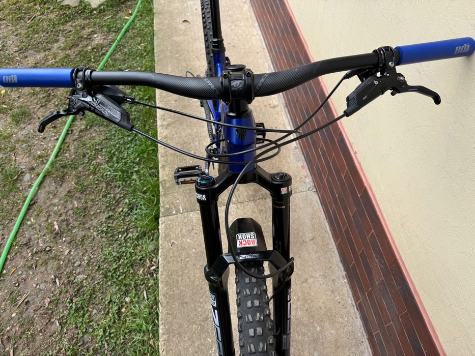 Bicicleta Trek Slash 8 enduro